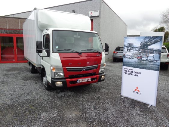 Fuso Canter 3C13 Meubelbak