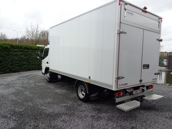 Fuso Canter 3C13 Meubelbak