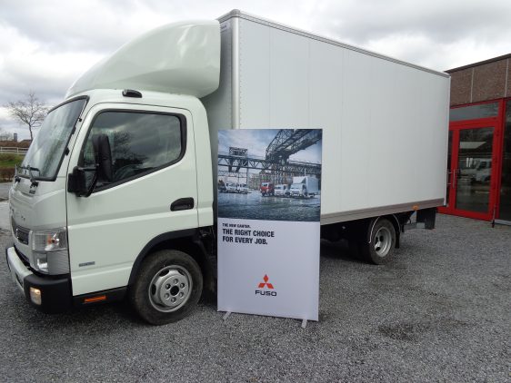 Fuso Canter 3C13 alukast laadlift