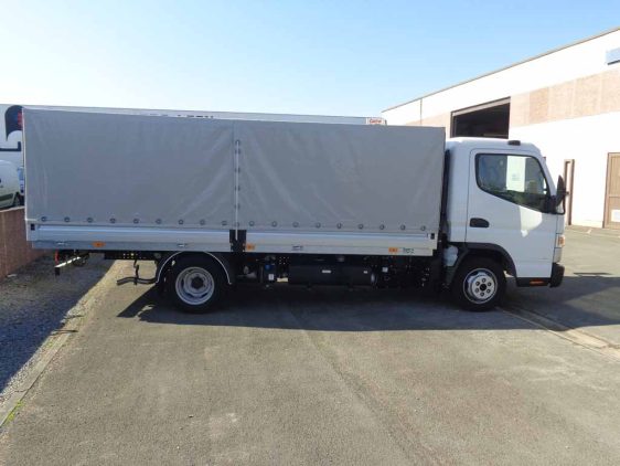 fuso canter 3c15 open laadbak met huif