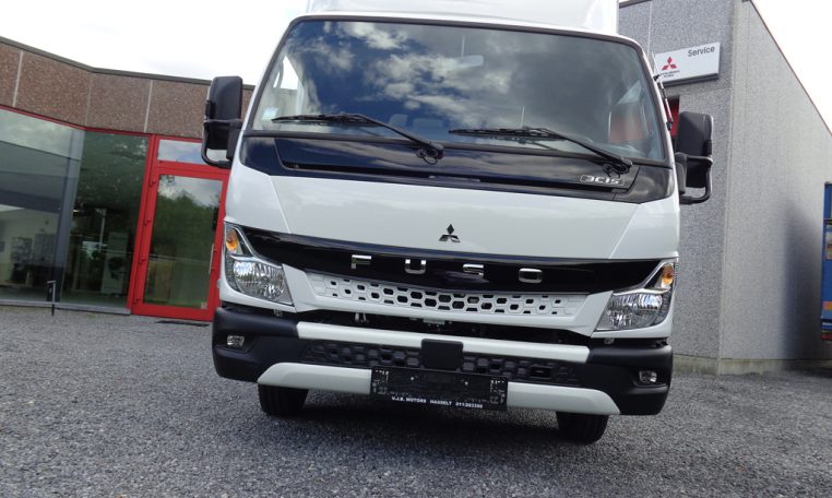 Fuso Canter Euro VI step E 3C15 Polykast