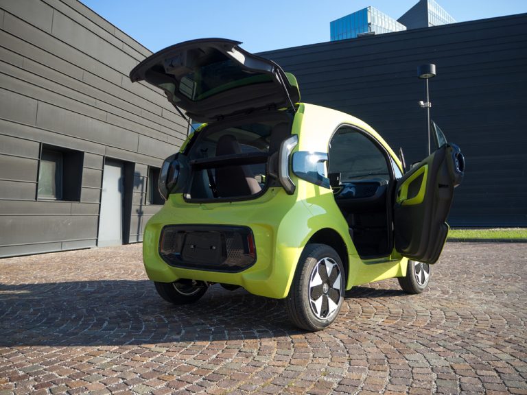 XEV YOYO V.J.B. Motors Hasselt