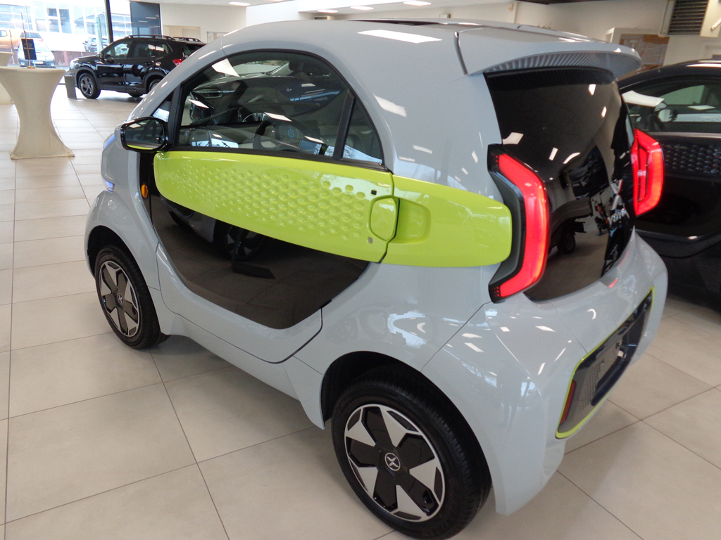 XEV YOYO MY23 Easy Urban Grey V.J.B. Motors Hasselt