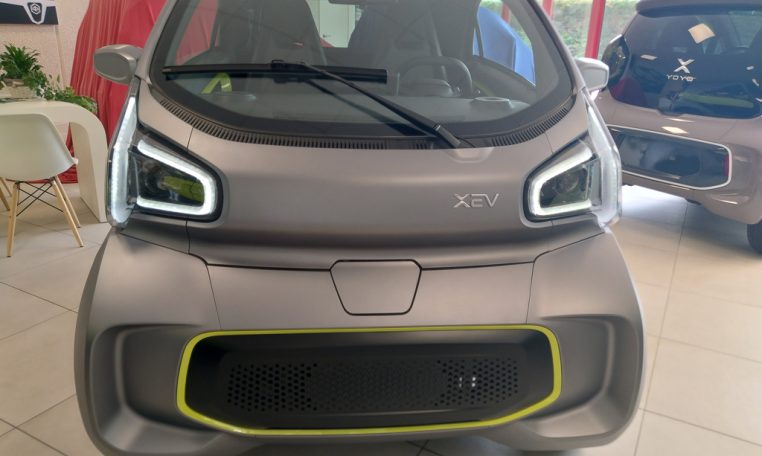 xev yoyo pro on display in showroom in color prototype grey front