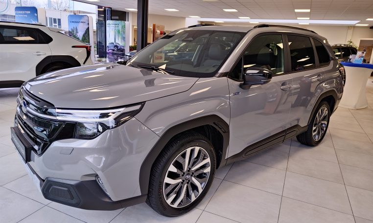 subaru forester 2025