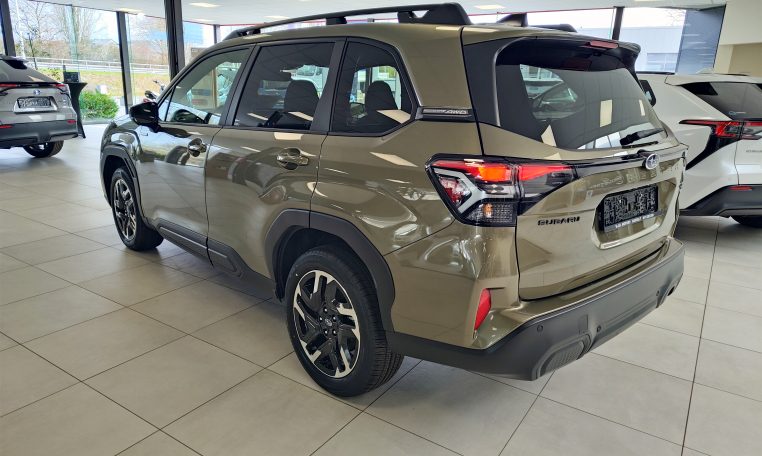 subaru forester luxury 2025