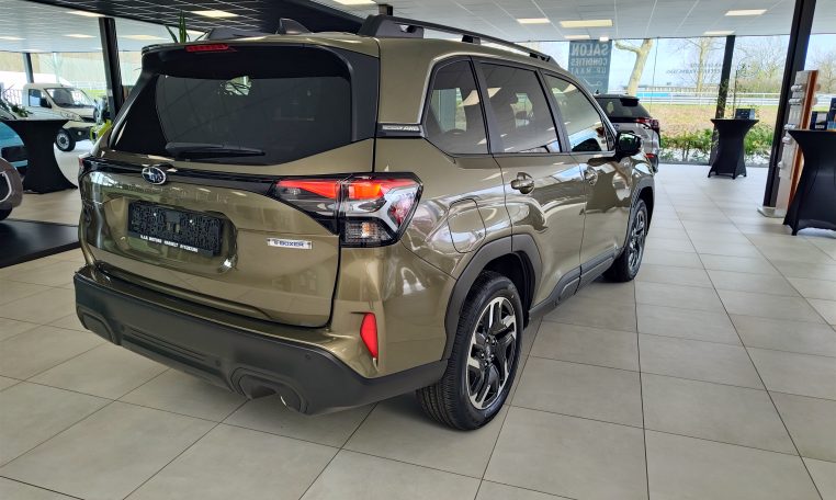 subaru forester luxury 2025