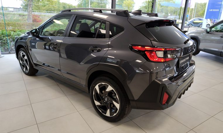 Subaru crosstrek luxury magnetite grey