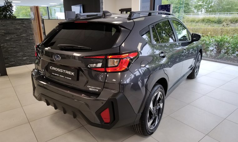 Subaru crosstrek luxury magnetite grey