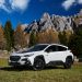 hero images van Subaru Crosstrek 4Wild in de kleur Crystal white met bergen op de achtergrond