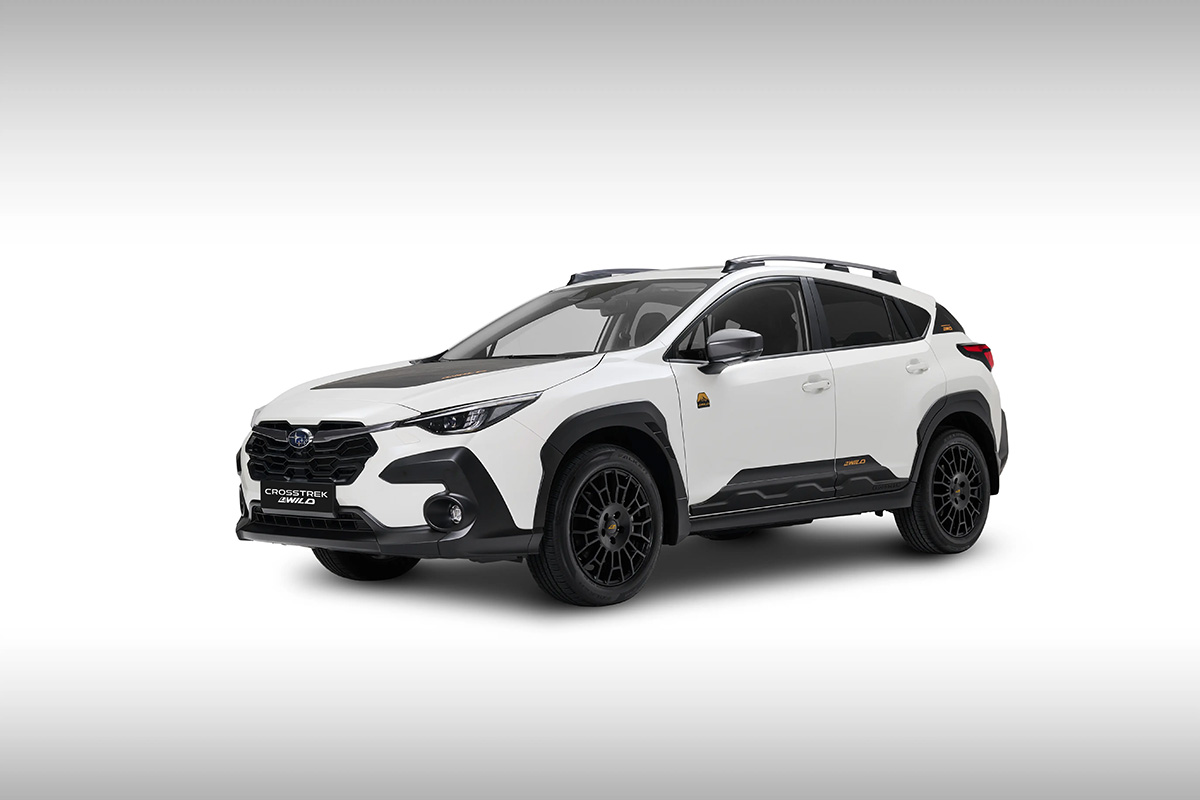 subaru crosstrek 4wild statisch afgebeeld op witte achtergrond