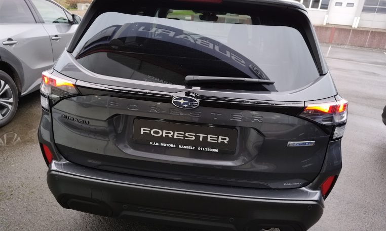 subaru forester luxury magnetite grey