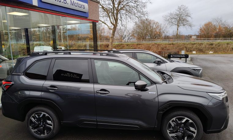 subaru forester luxury magnetite grey