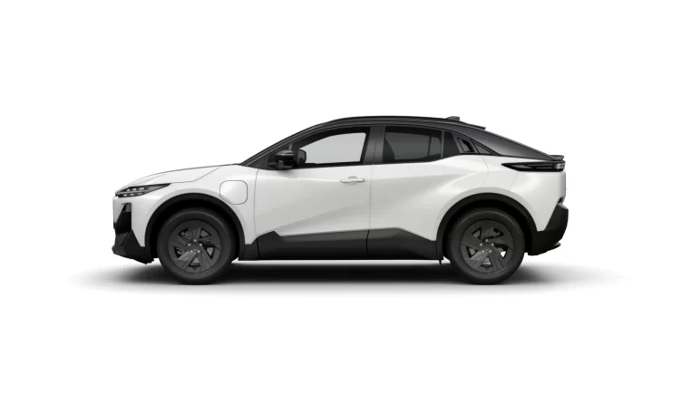 render Subaru uncharted 2E xcite plus in de kleur platinum white duotoon side