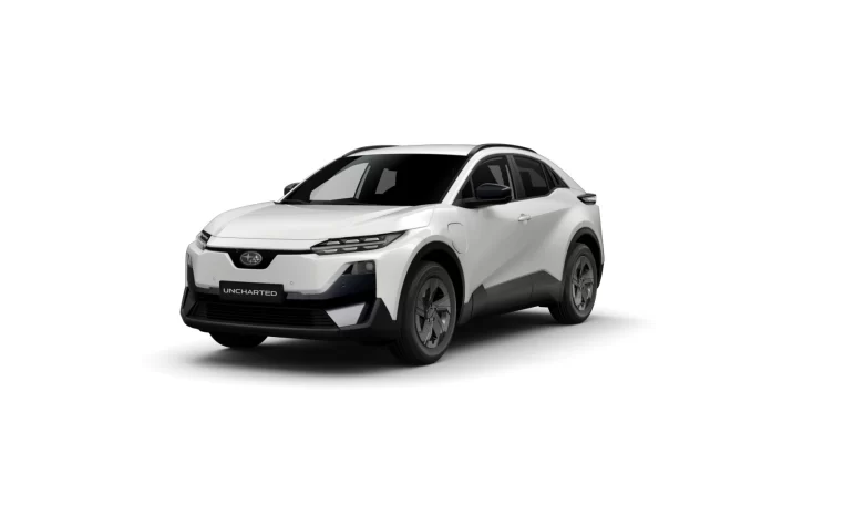 render Subaru uncharted 2E xcite plus in de kleur platinum white front left