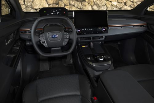 subaru uncharted interior front