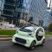 XEV YOYO microcar in stedelijke omgeving