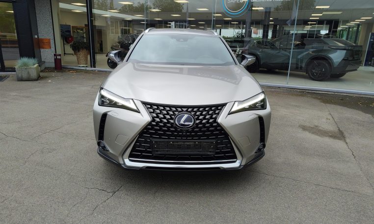 lexus ux300e tweedehands elektrische wagen voor aanzicht