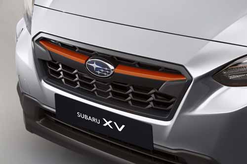 grille decoratie oranje subaru xv 2018