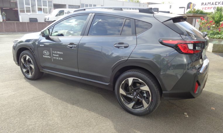 subaru crosstrek luxury magnetite grey