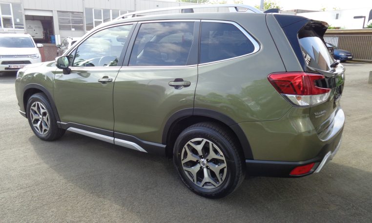 subaru forester luxury autumn green