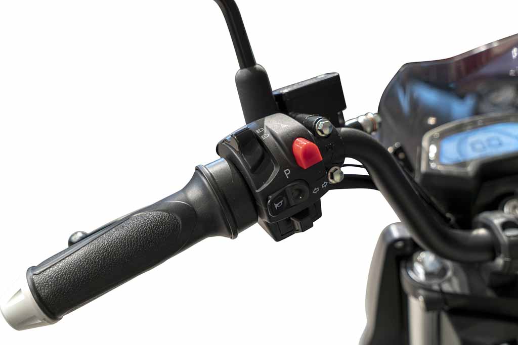 elektrische-scooter-raptor-Detail-edrive-vjbmotors-3