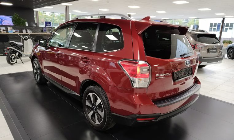 subaru forester tweedehands premium